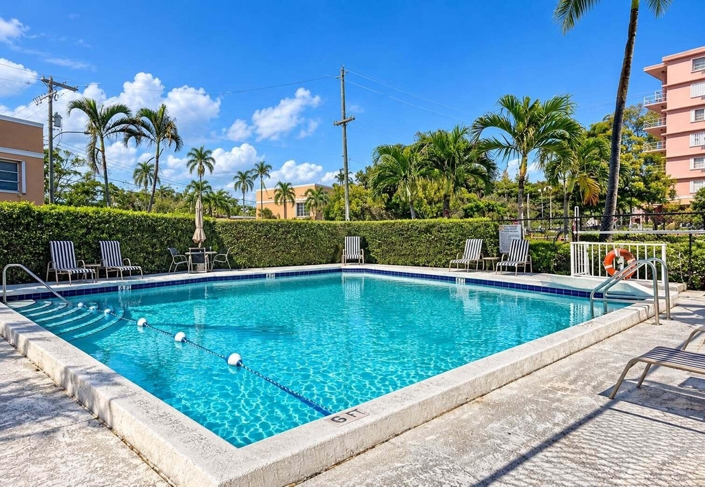 15 S Golfview Road - Photo 8