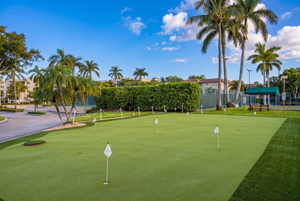 16 Royal Palm Way - Photo 19