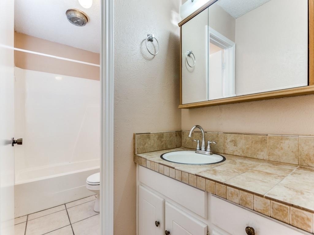 1111 N Nolan River Road - Photo 8