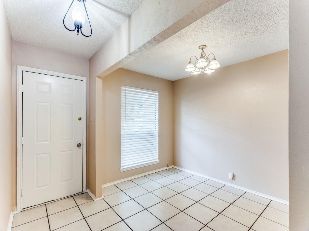 1111 N Nolan River Road - Photo 2