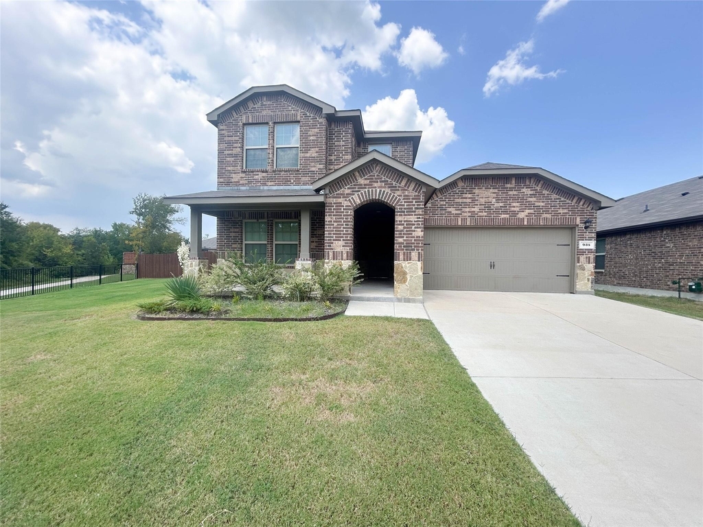 935 Keystone Court - Photo 1