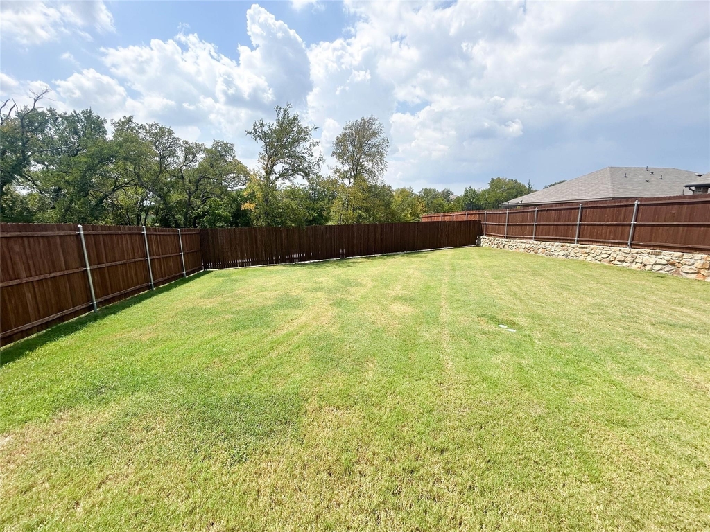 935 Keystone Court - Photo 12