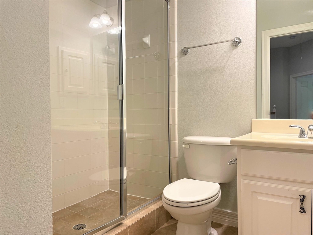 2480 Worthington Street - Photo 16