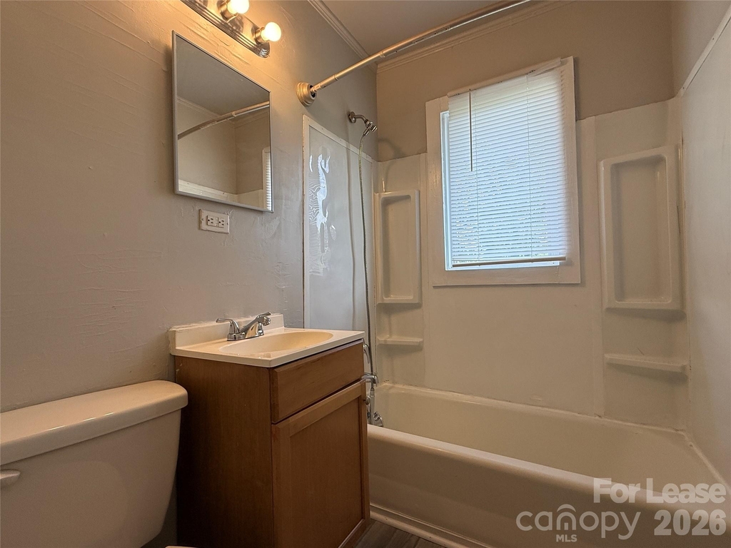 102 E Bradley Street - Photo 13