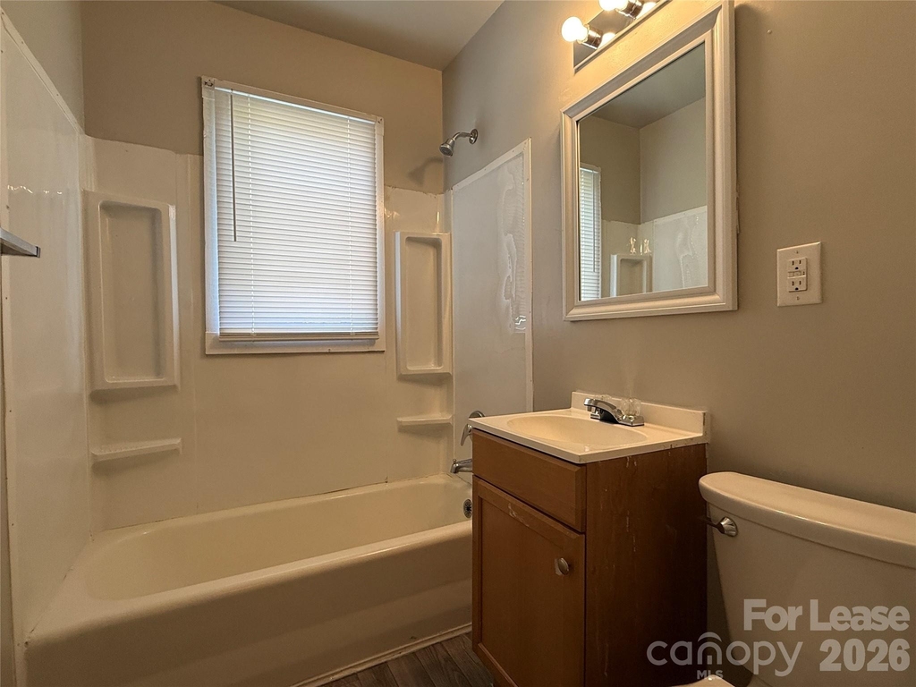 100 E Bradley Street - Photo 14