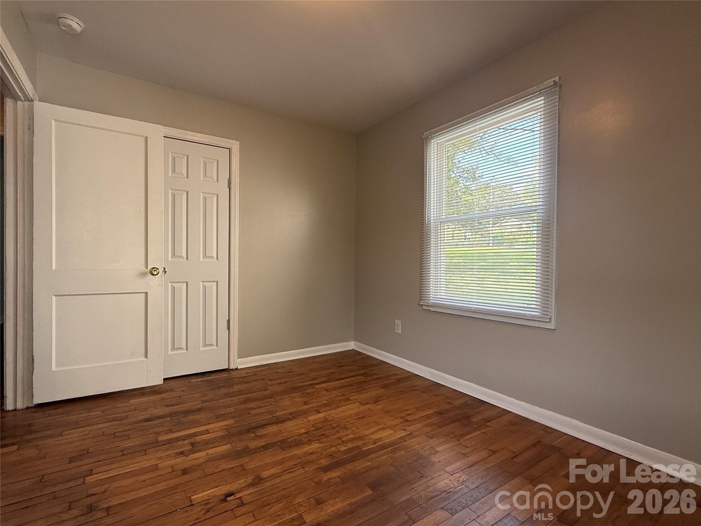 100 E Bradley Street - Photo 18