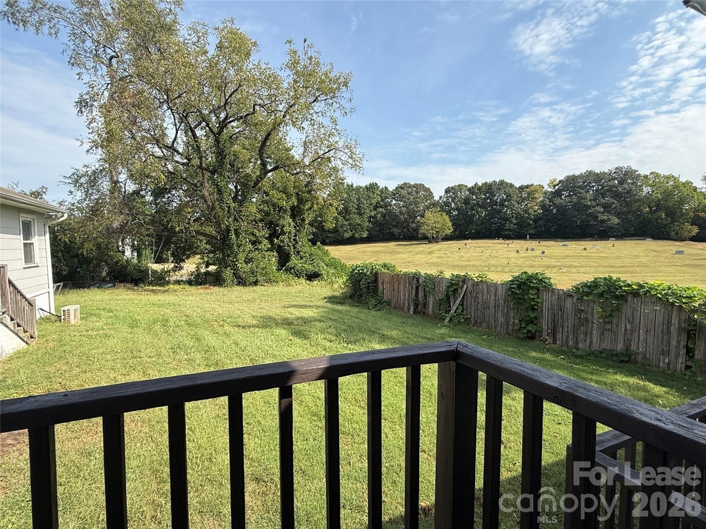 100 E Bradley Street - Photo 19
