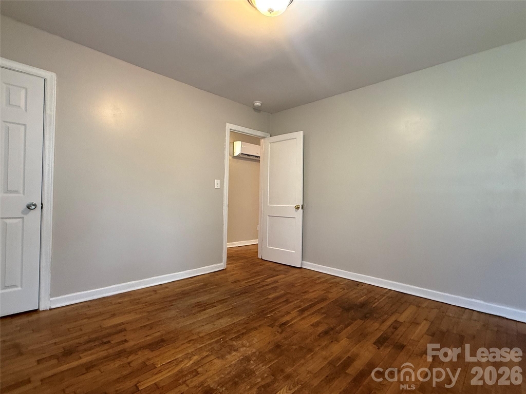100 E Bradley Street - Photo 12