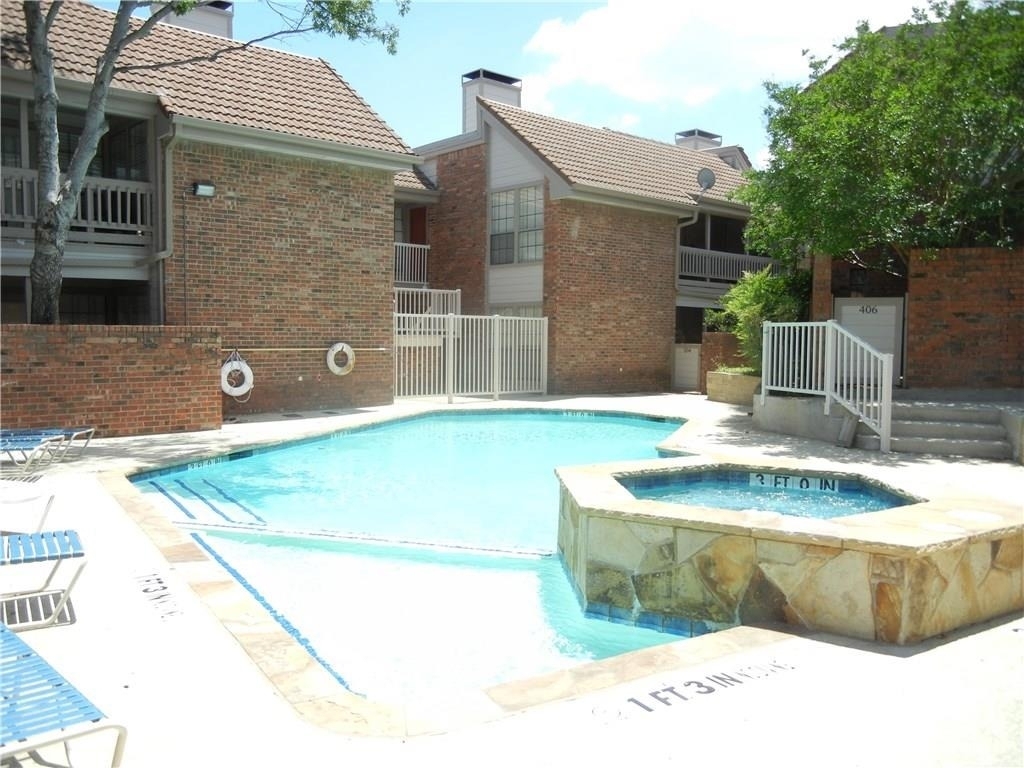 18240 Midway Road - Photo 23