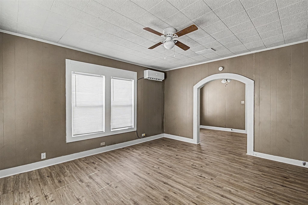 109 Dallas Avenue - Photo 2