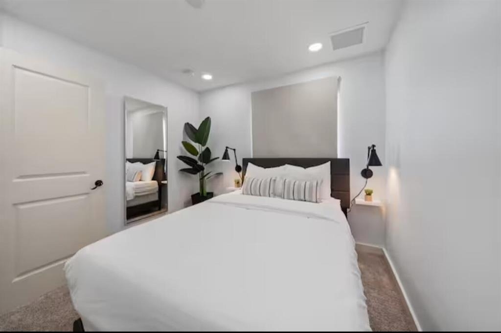 1559 W 26th Court - Photo 13