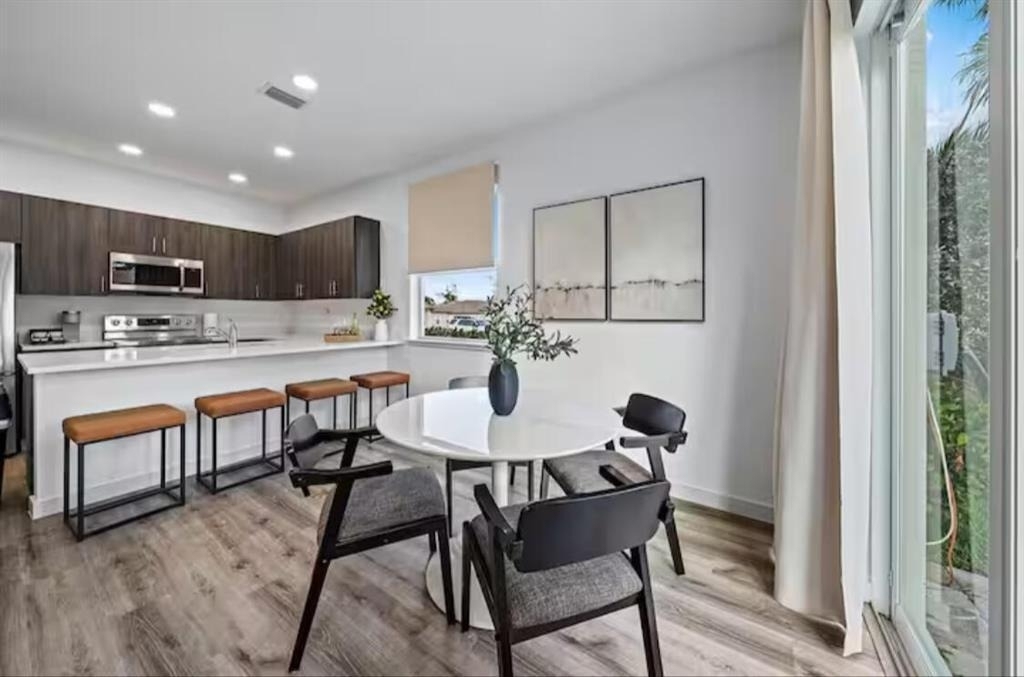 1559 W 26th Court - Photo 8