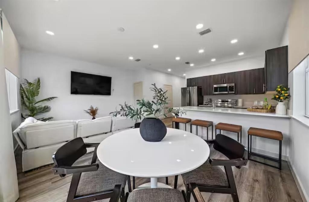 1559 W 26th Court - Photo 6