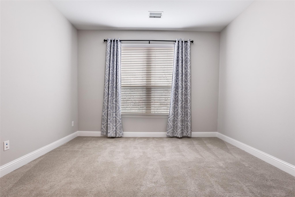 869 Rohan Drive - Photo 17