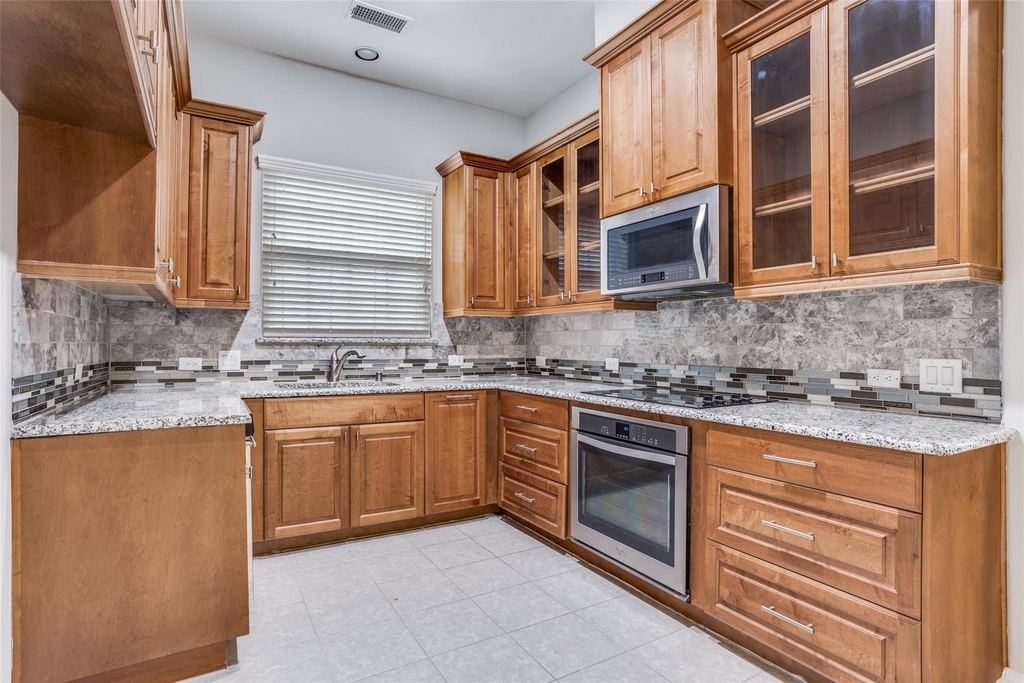 869 Rohan Drive - Photo 10