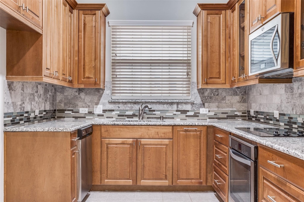 869 Rohan Drive - Photo 11