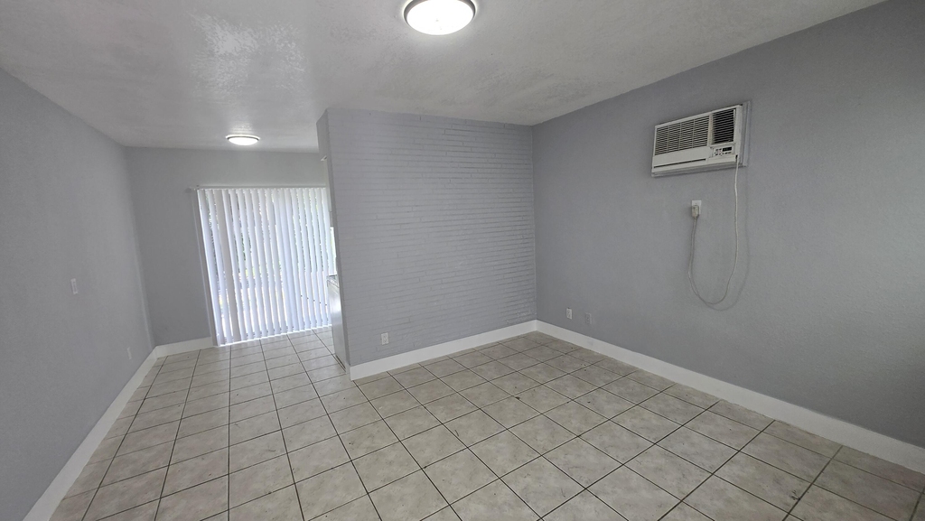 16951 Ne 18th Avenue - Photo 4