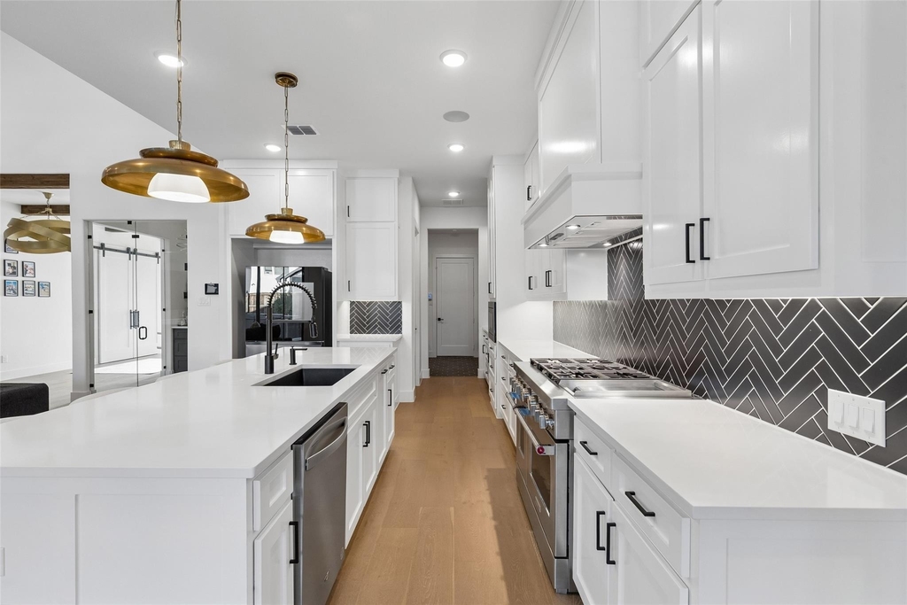 580 Neale Street - Photo 7