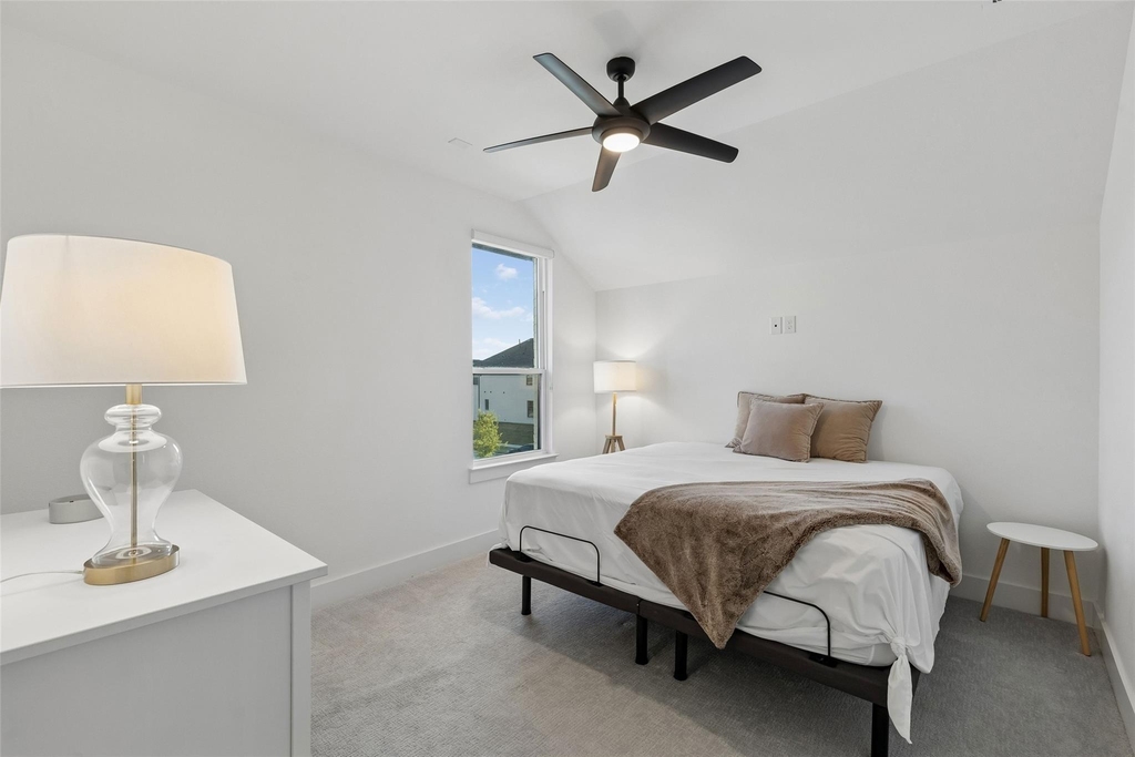 580 Neale Street - Photo 35