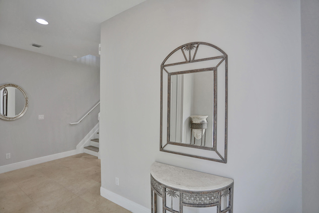 728 Ne 7th Avenue - Photo 3
