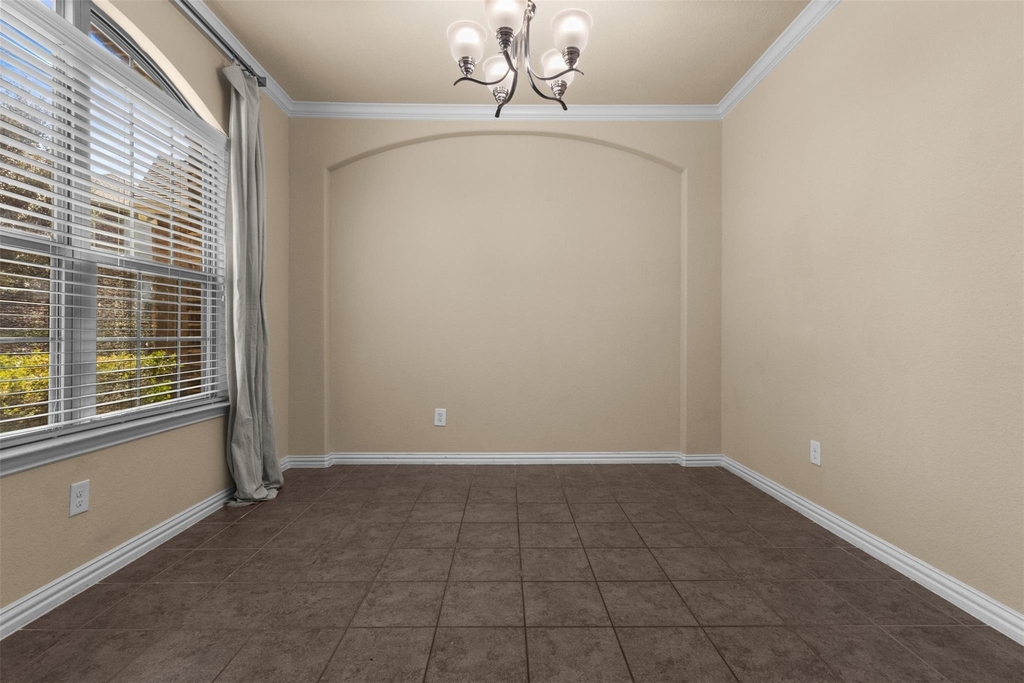 820 Osage Drive - Photo 5