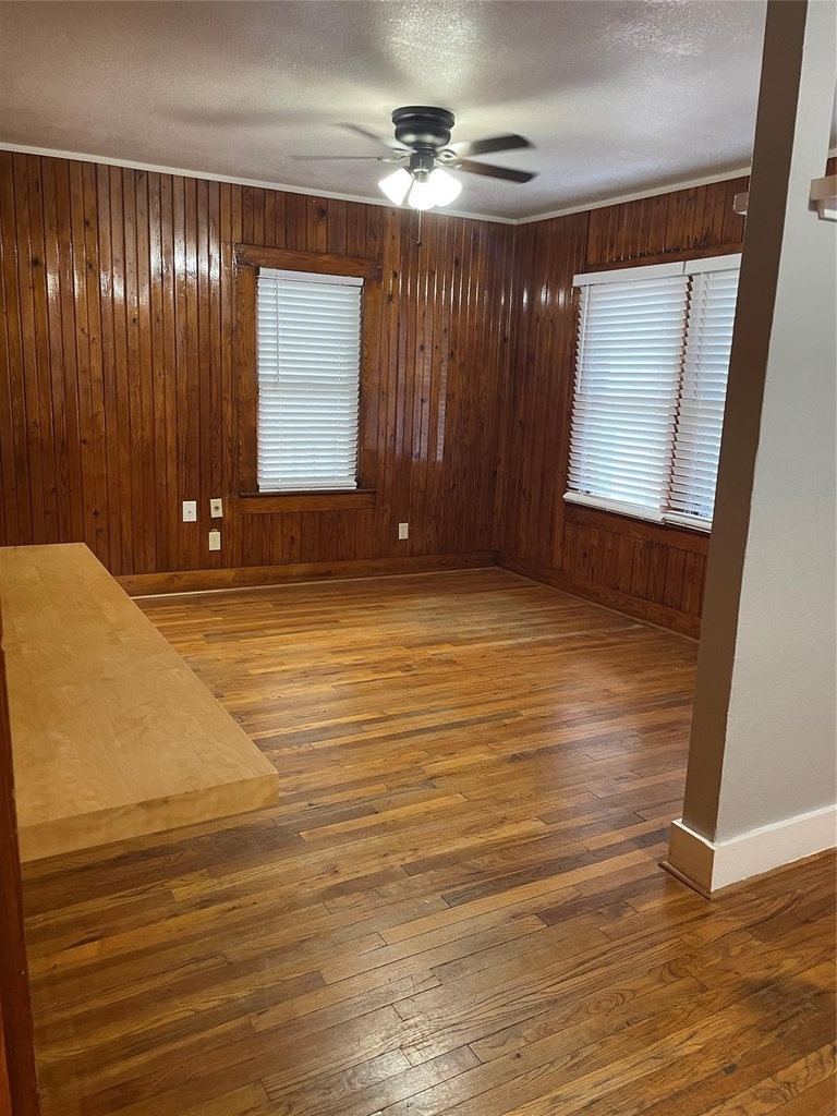 1007 Oakland Street - Photo 9