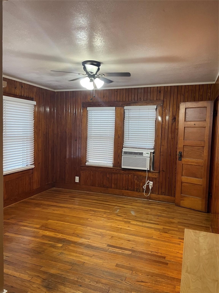 1007 Oakland Street - Photo 11