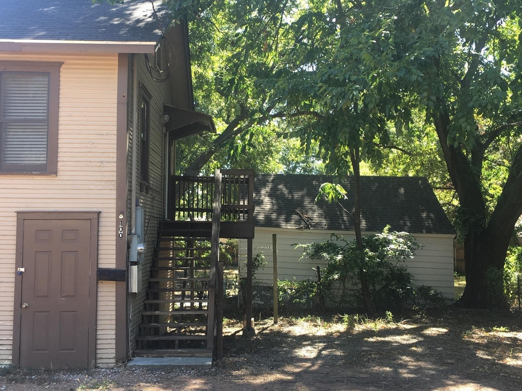 1007 Oakland Street - Photo 15