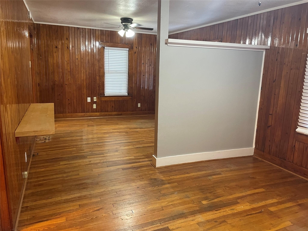 1007 Oakland Street - Photo 8