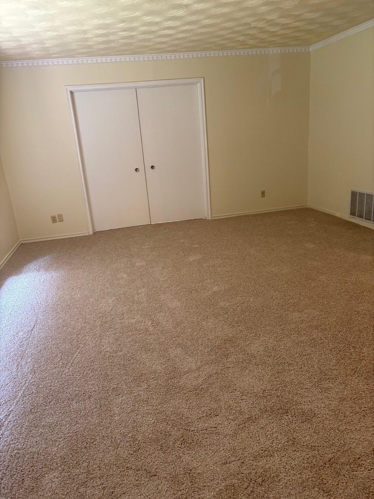 8526 Baltimore Drive - Photo 5