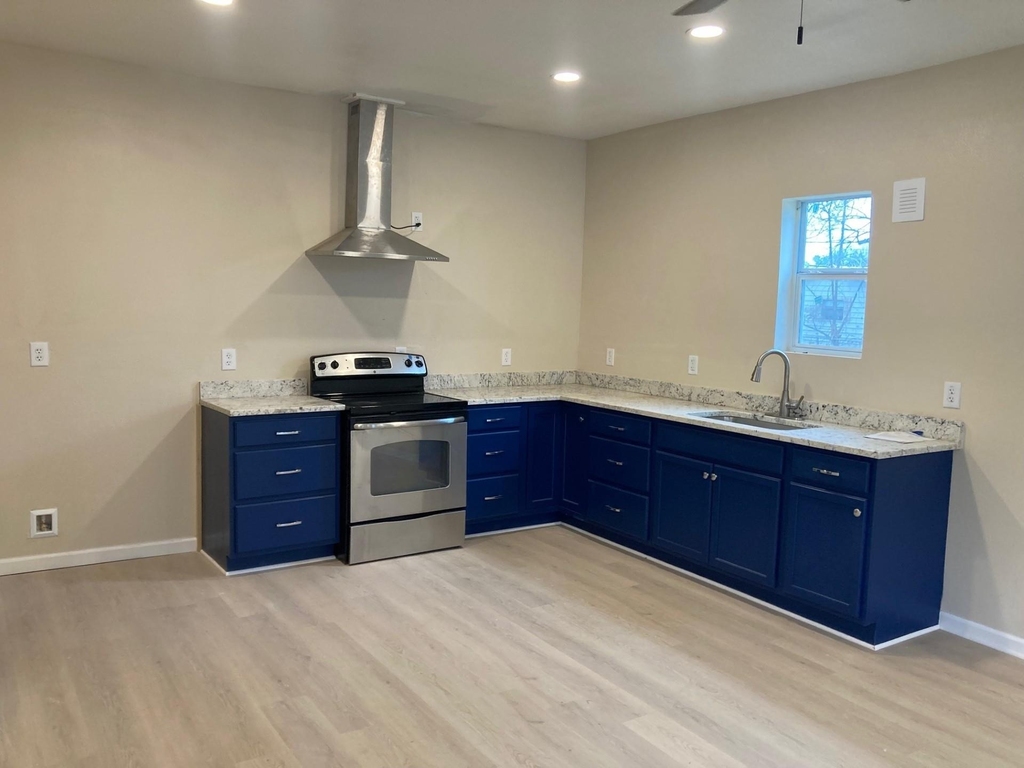 608 Turner Street - Photo 1