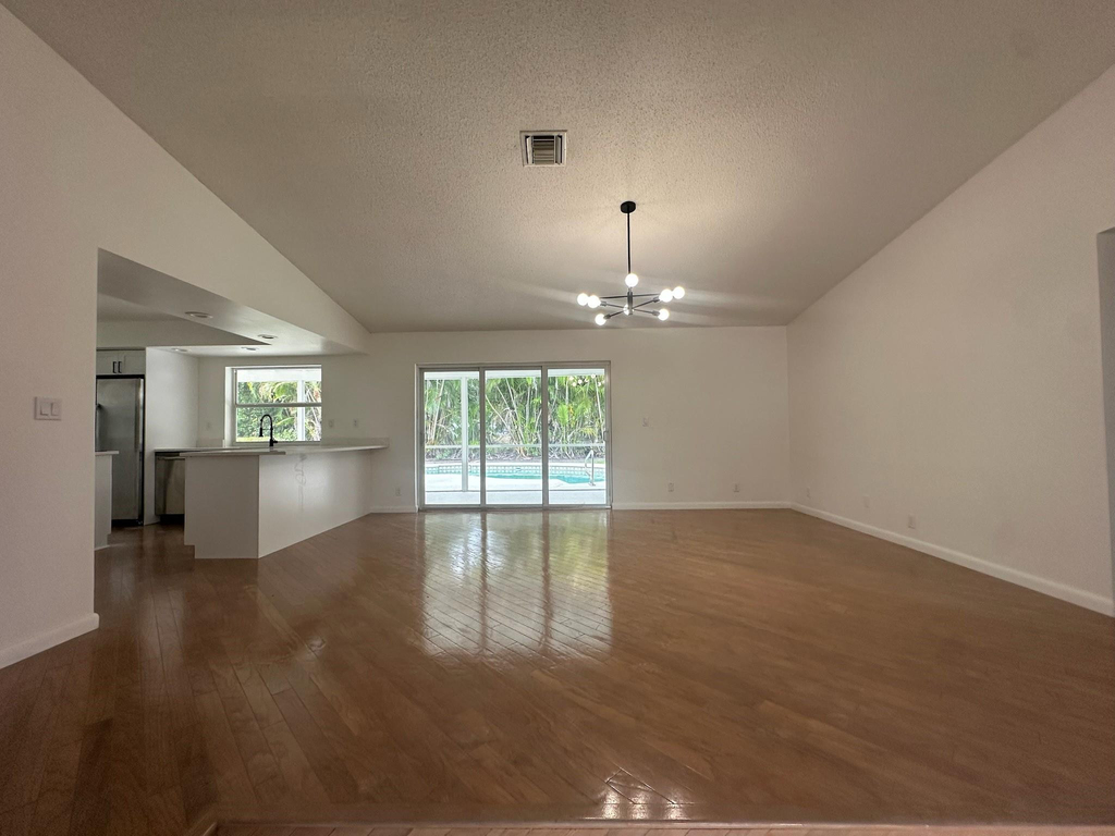 9135 Nw 3rd Court - Photo 7