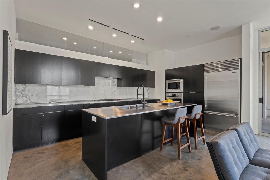 3740 Holland Avenue - Photo 7