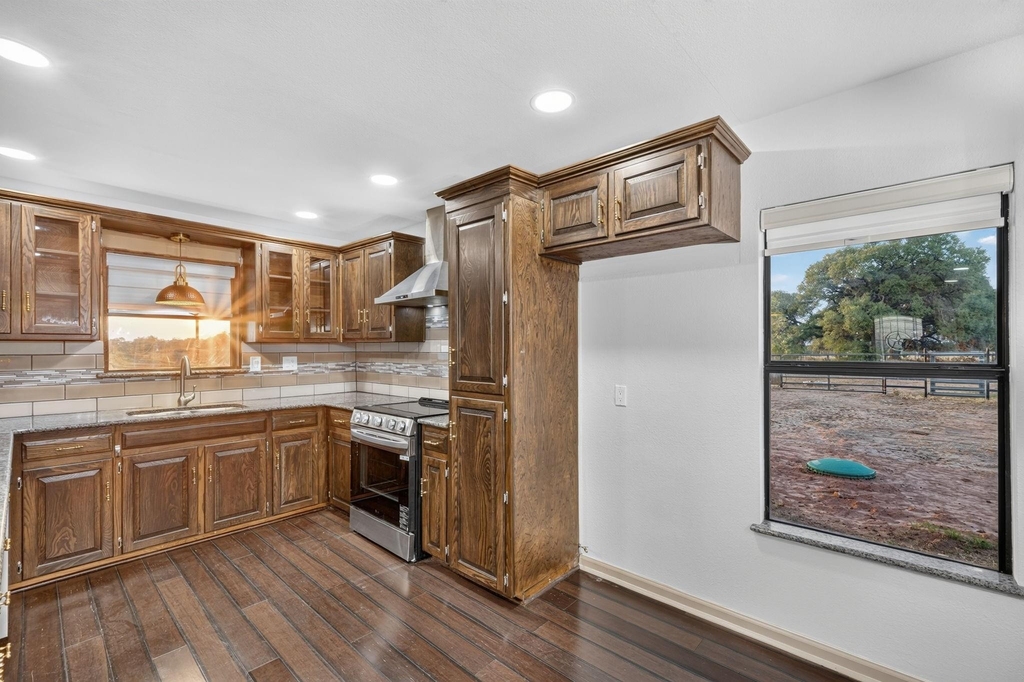 1095 County Road 407 - Photo 8