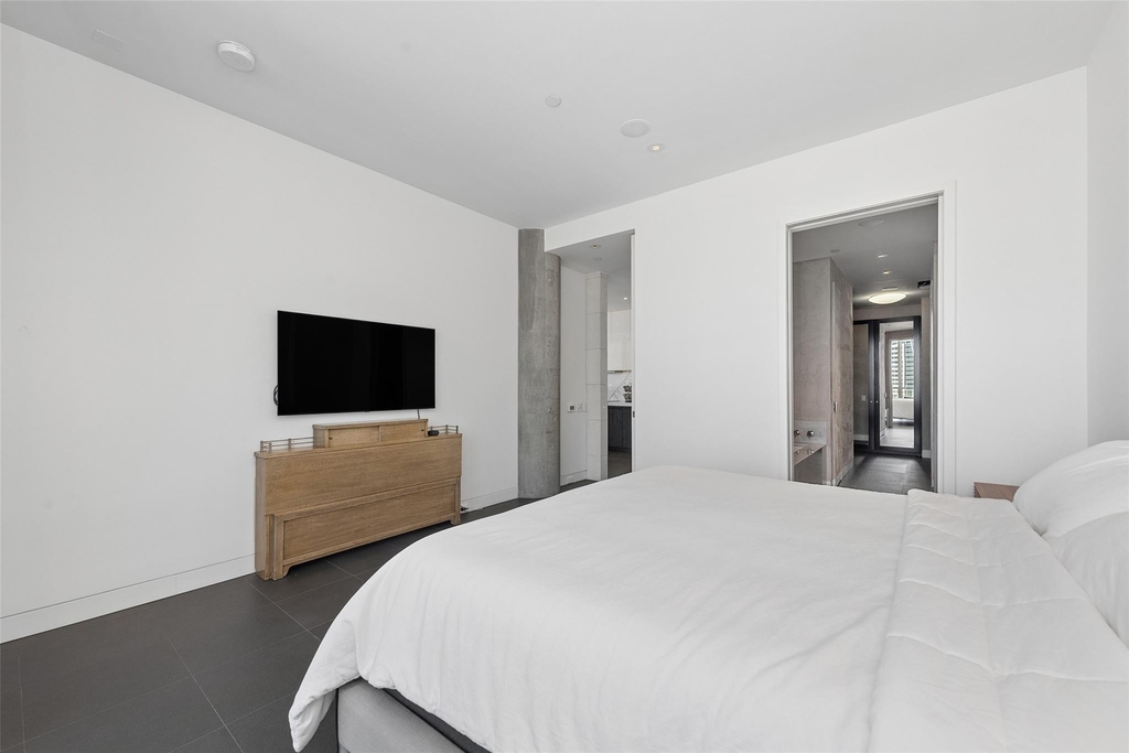 2408 Victory Park Lane - Photo 11