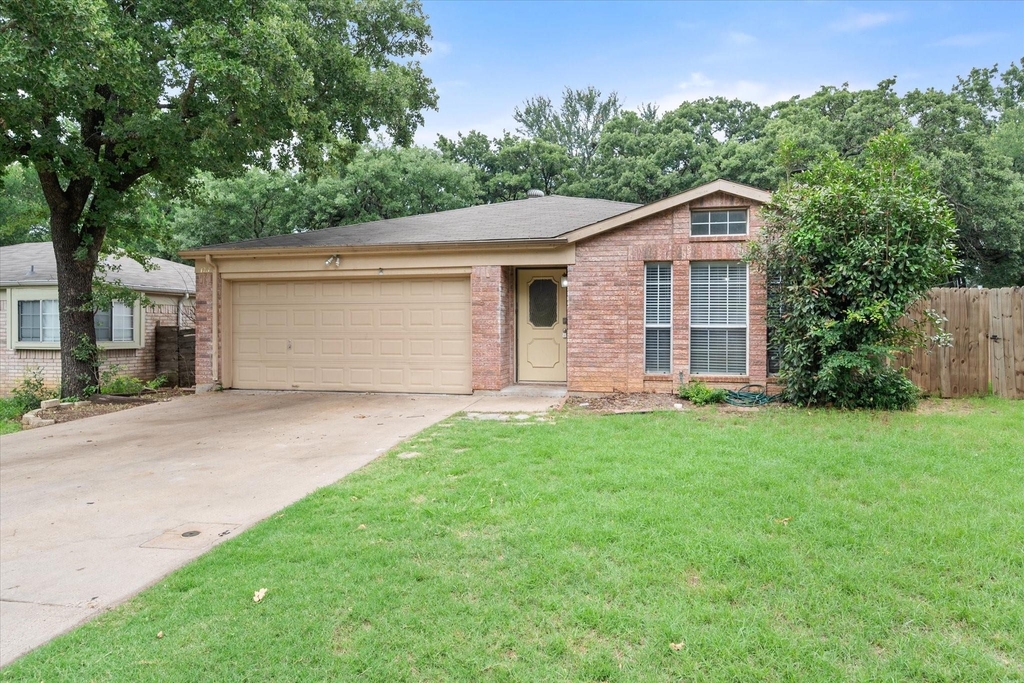 1217 Hidden Creek Drive - Photo 2
