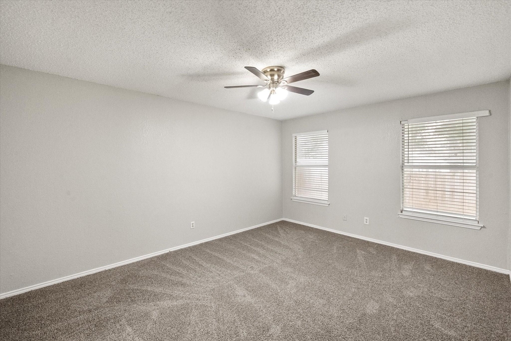 1217 Hidden Creek Drive - Photo 18