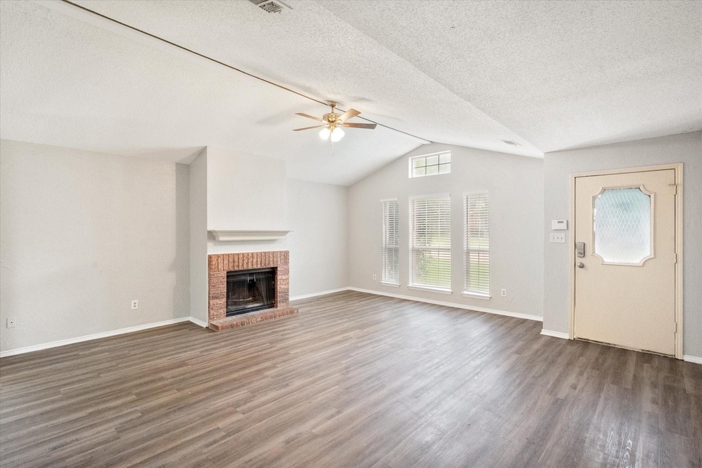 1217 Hidden Creek Drive - Photo 7