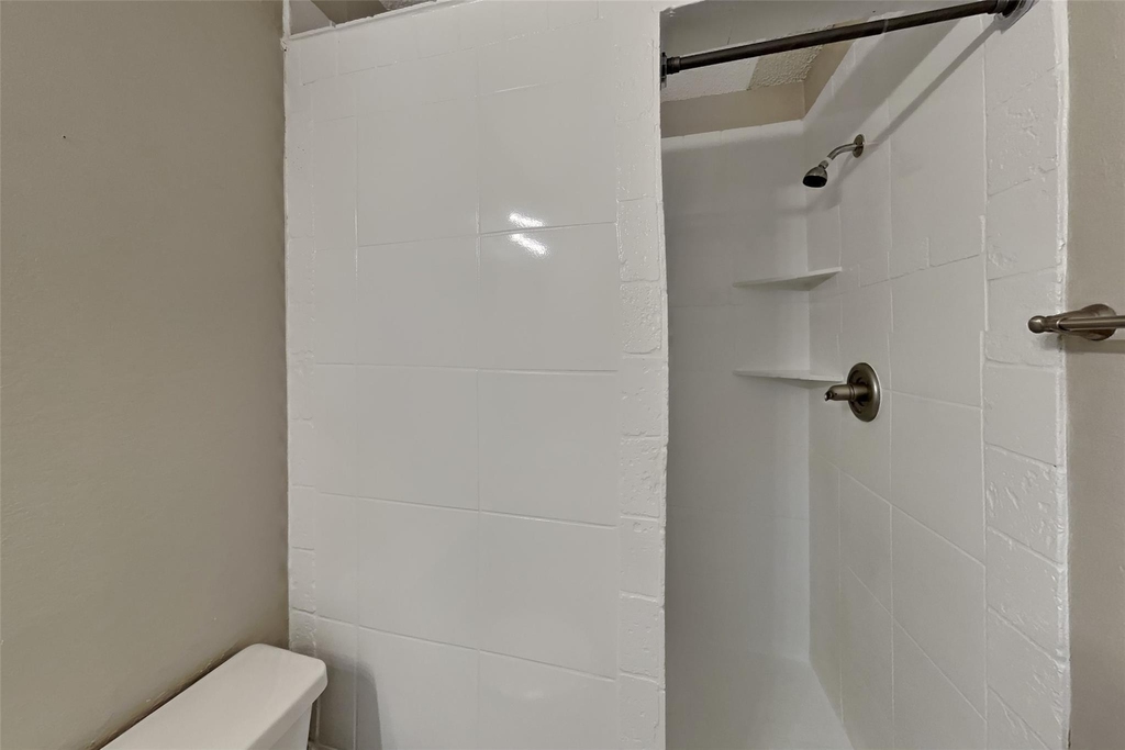 5525 Stone Meadow Lane - Photo 11