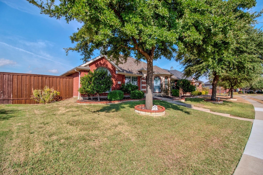 9453 Mirror Fountain Circle - Photo 2