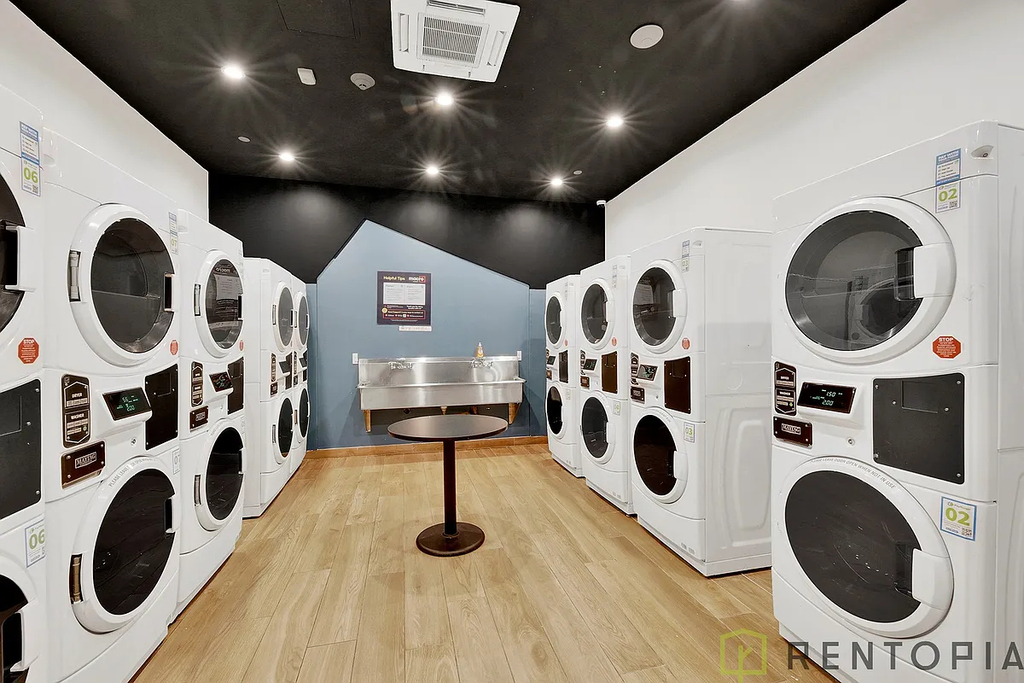 1875 Atlantic Avenue - Photo 8