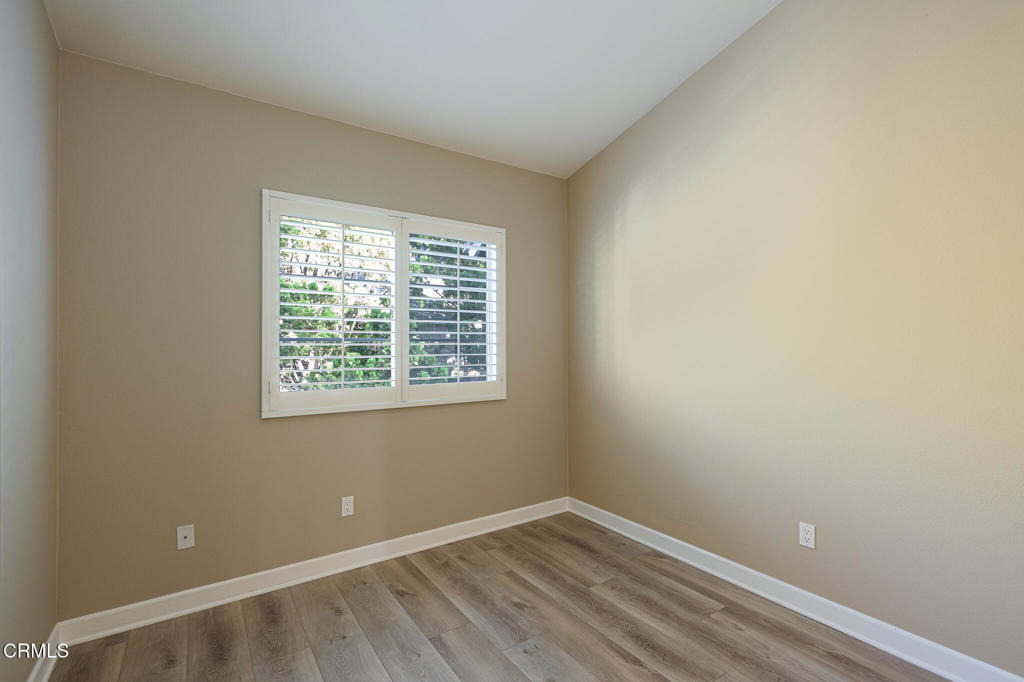935 Goodman Avenue - Photo 18