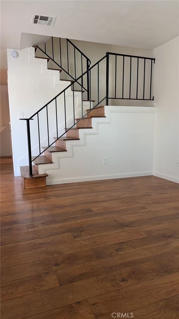 1650 S Campus Avenue - Photo 2