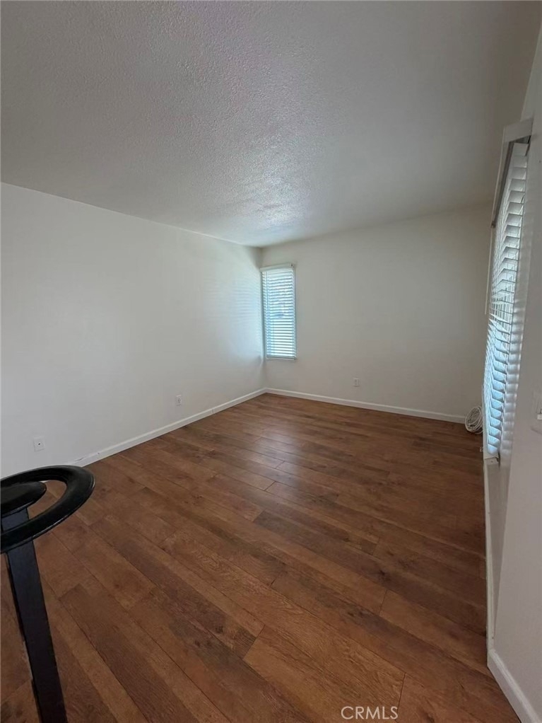 1650 S Campus Avenue - Photo 3