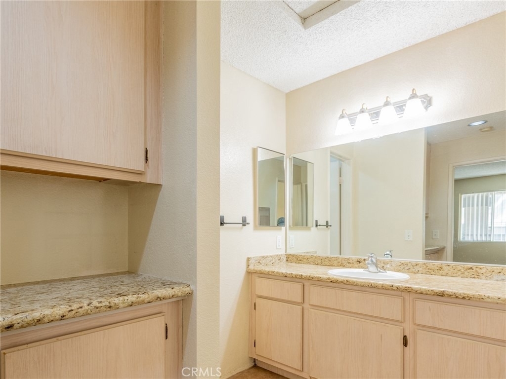 12584 Atwood Ct - Photo 16