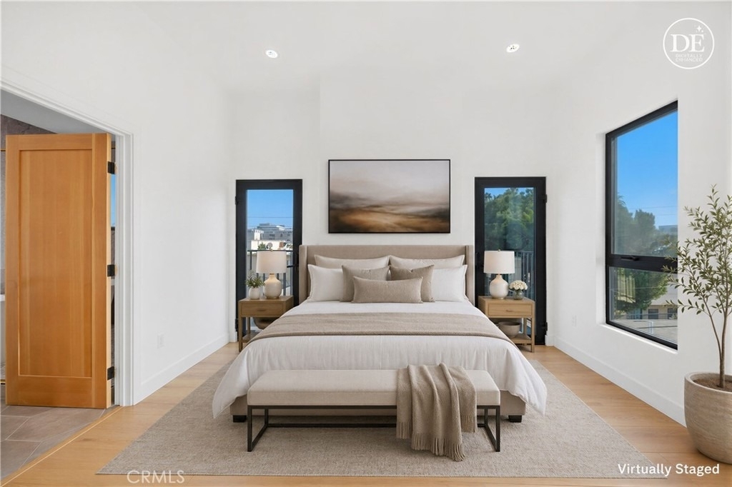 10156 Regent - Photo 1
