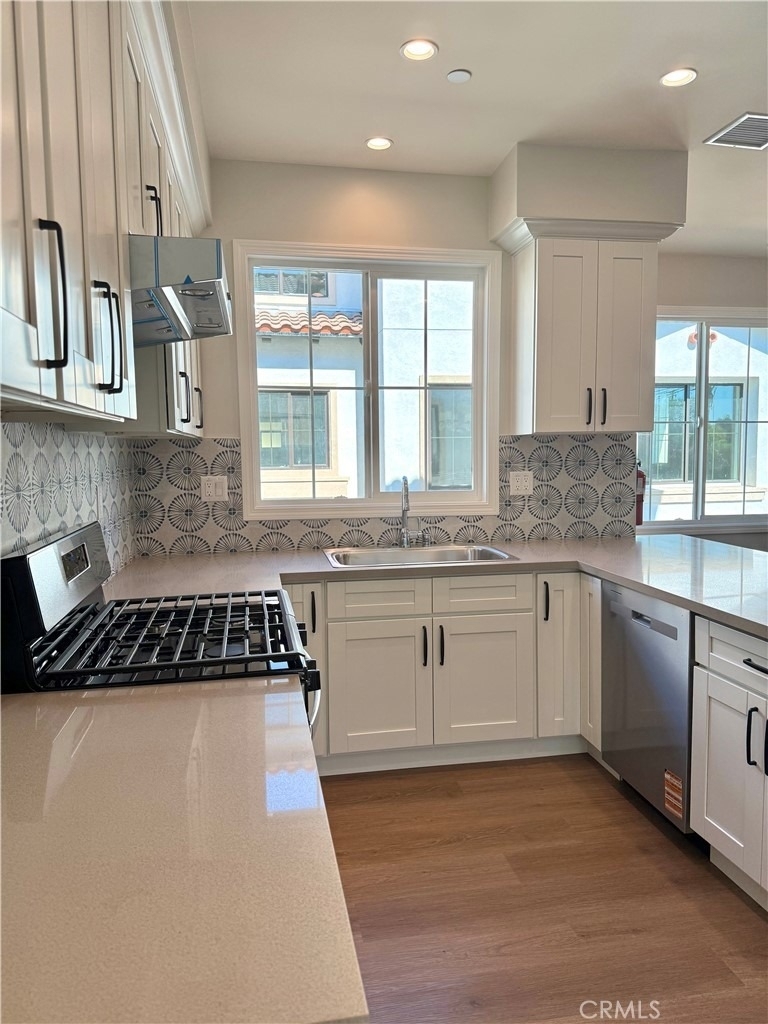 413 W Duarte Road - Photo 12