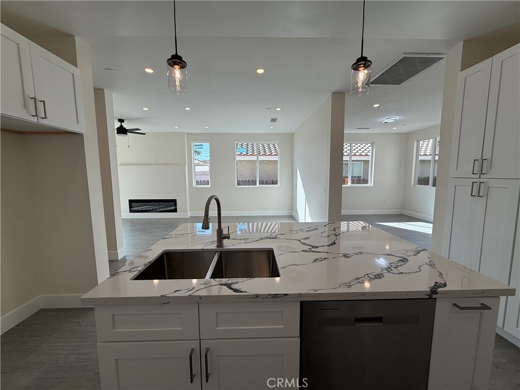 179 E 8th Street - Photo 8