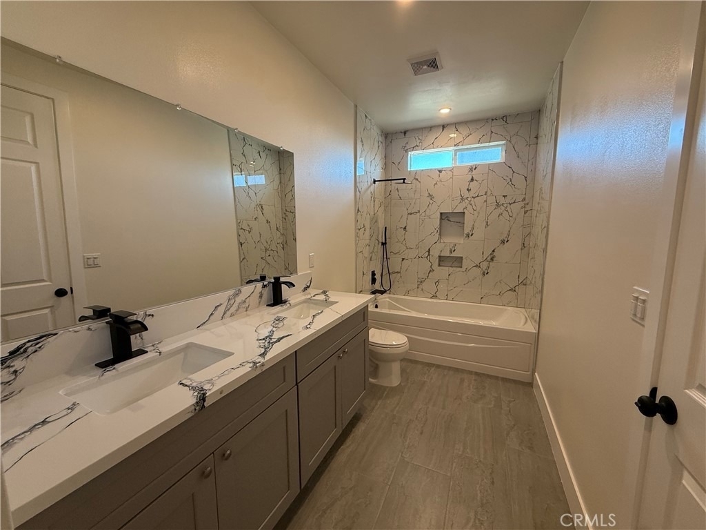 179 E 8th Street - Photo 17