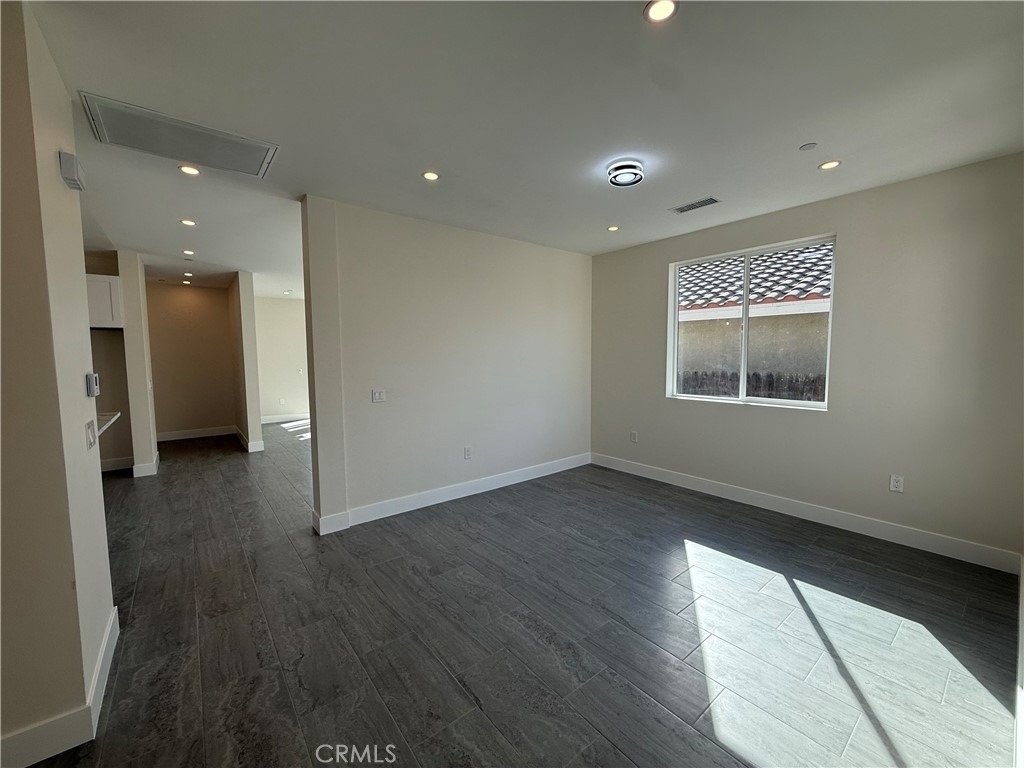 179 E 8th Street - Photo 5